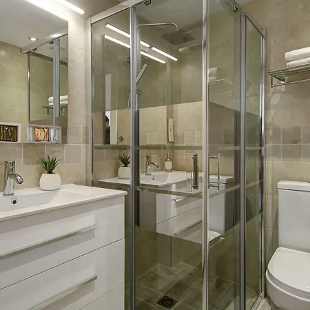 Home4u, Puentezuelas 4 Appartement *
